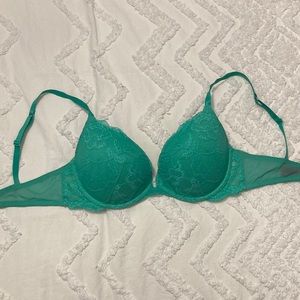 Beautiful Mint/Teal Lacey Bra | 34DD